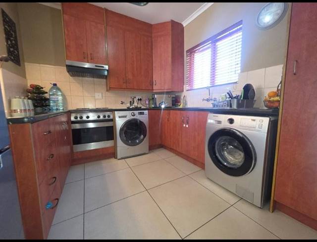 2 BEDROOM TOWNHOUSE FOR SALE IN MEYERSDAL